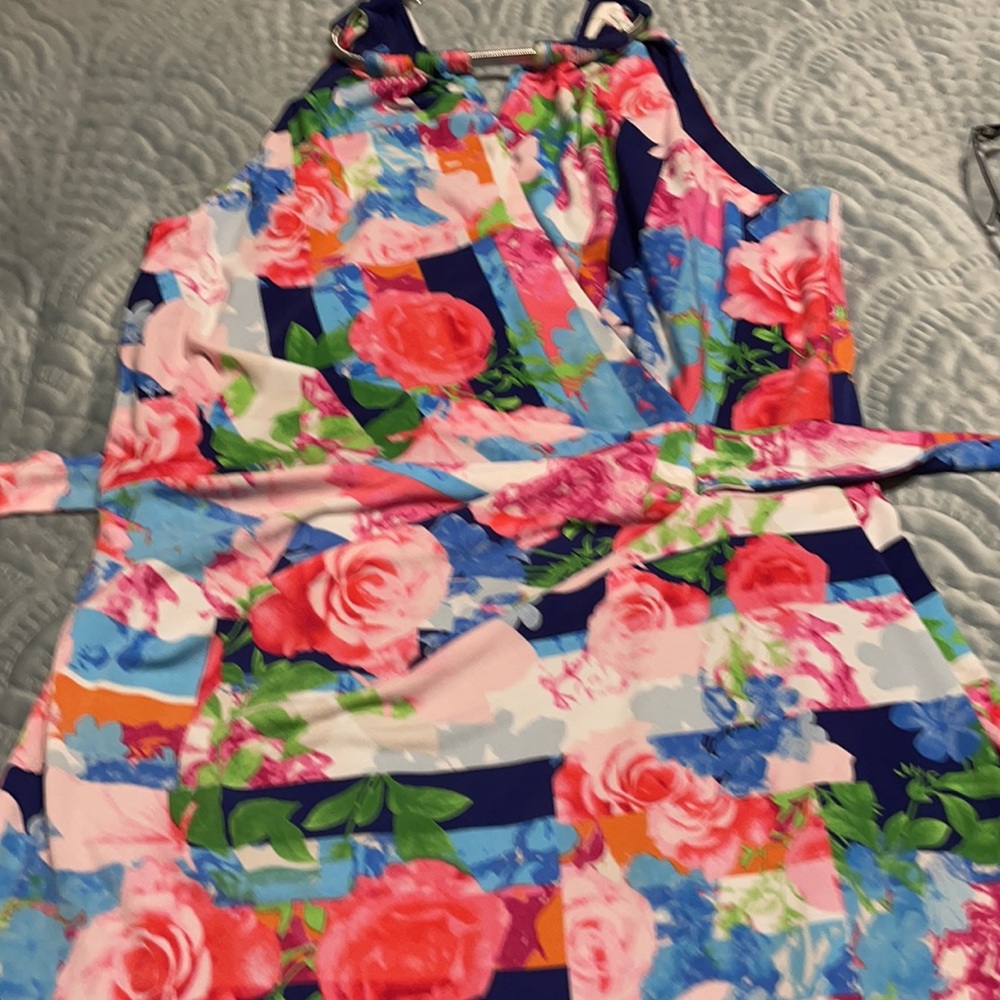 Dress - Picture 3 of 7